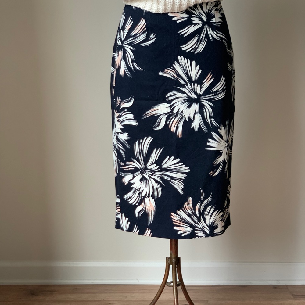 Chelsea28 Nordstrom Pencil Skirt Plumeria Sz 6